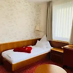 Seehotel Neue Liebe クックスハーフェン