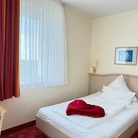 Seehotel Neue Liebe Ξενοδοχείο Κουξχάφεν