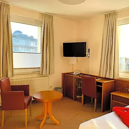 Seehotel Neue Liebe 3*