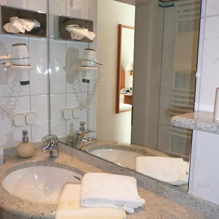 Seehotel Neue Liebe Hotel 3*